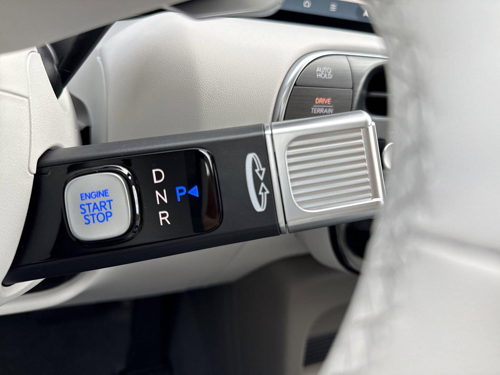 2027 Hyundai PALISADE HYBRID SEL 7 Passenger