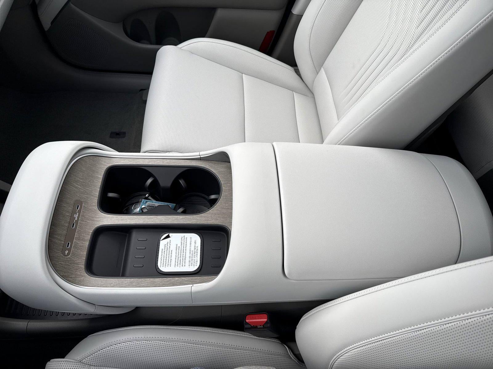 2027 Hyundai PALISADE HYBRID SEL 7 Passenger