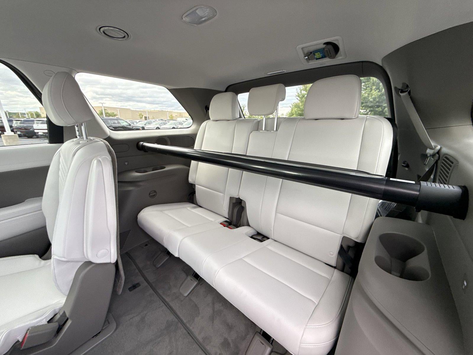 2027 Hyundai PALISADE HYBRID SEL 7 Passenger