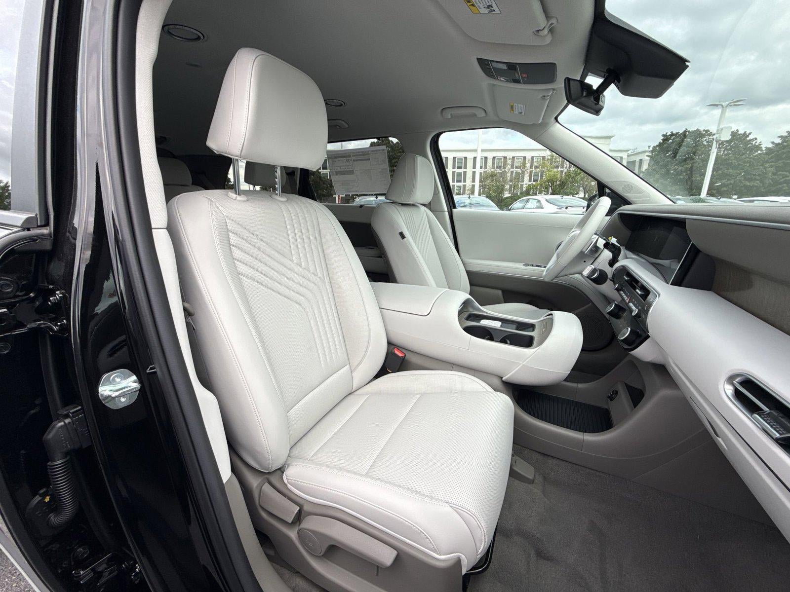2027 Hyundai PALISADE HYBRID SEL 7 Passenger