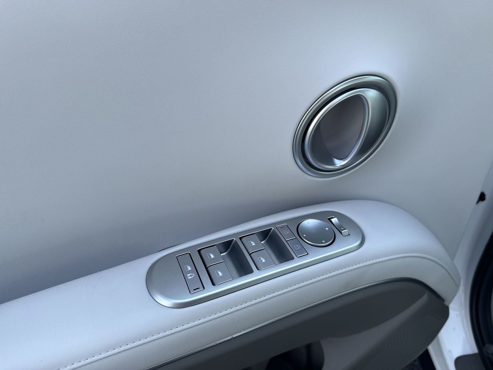 2027 Hyundai PALISADE HYBRID SEL 7 Passenger