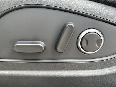 2027 Hyundai PALISADE HYBRID SEL 8 Passenger