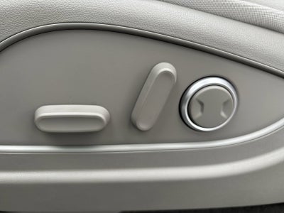2027 Hyundai PALISADE HYBRID SEL 8 Passenger