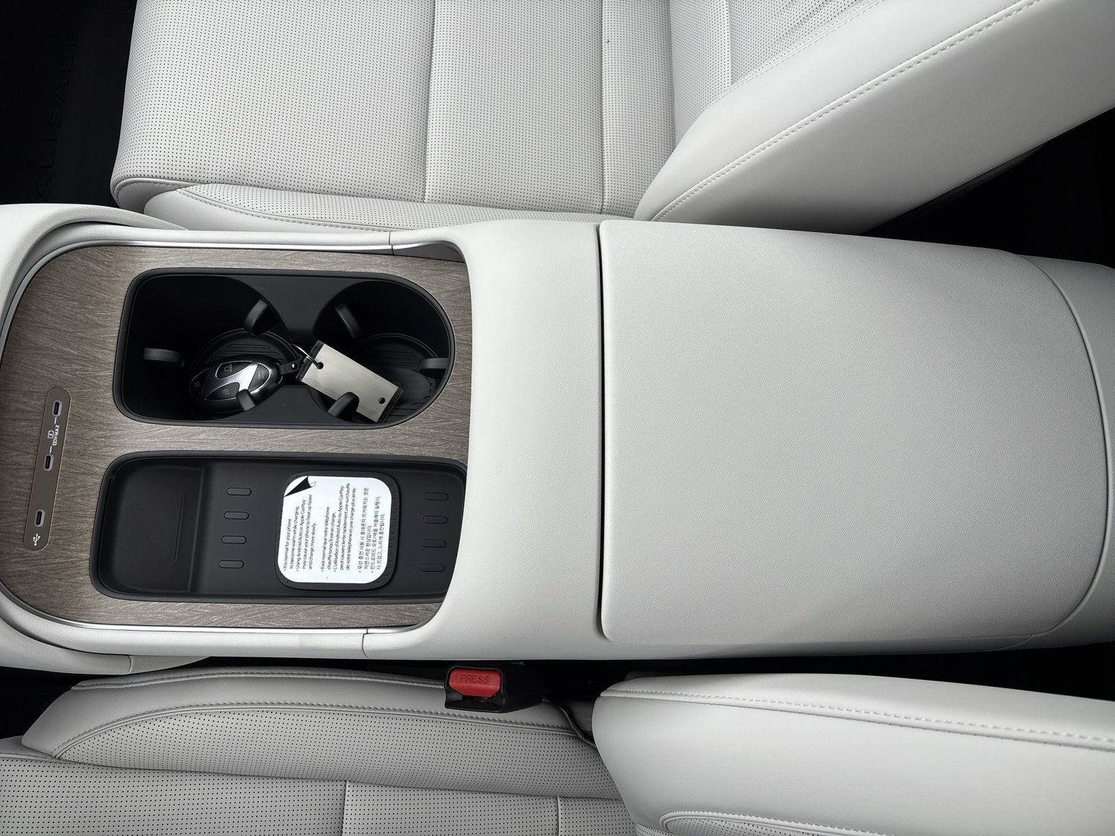 2027 Hyundai PALISADE HYBRID SEL 8 Passenger