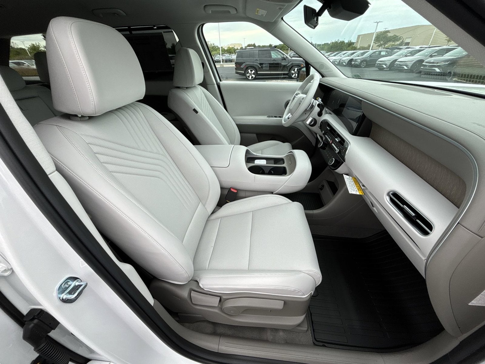 2027 Hyundai PALISADE HYBRID SEL 8 Passenger