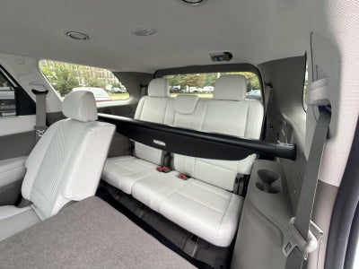 2027 Hyundai PALISADE HYBRID SEL 8 Passenger
