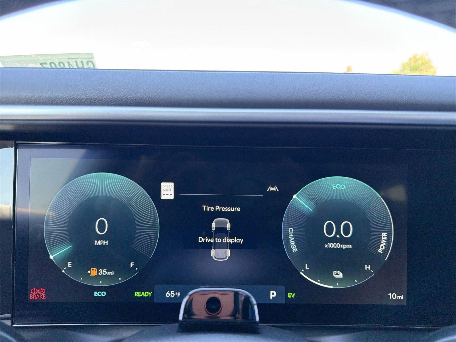 2027 Hyundai PALISADE HYBRID SEL 7 Passenger