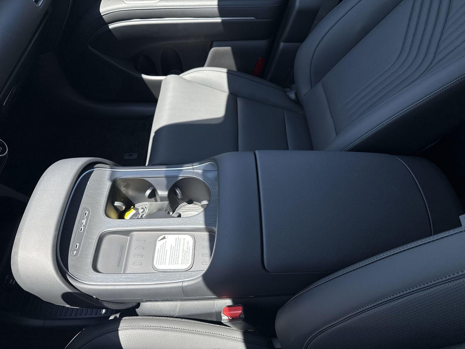 2026 Hyundai PALISADE HYBRID SEL 8 Passenger