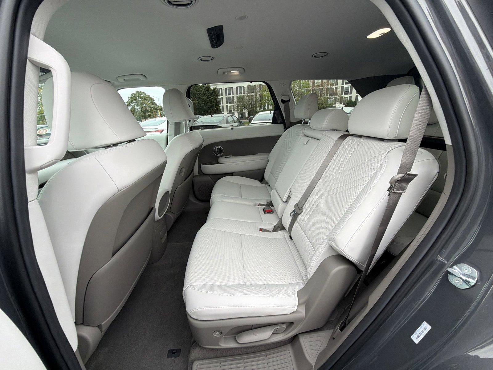 2027 Hyundai PALISADE HYBRID SEL 8 Passenger