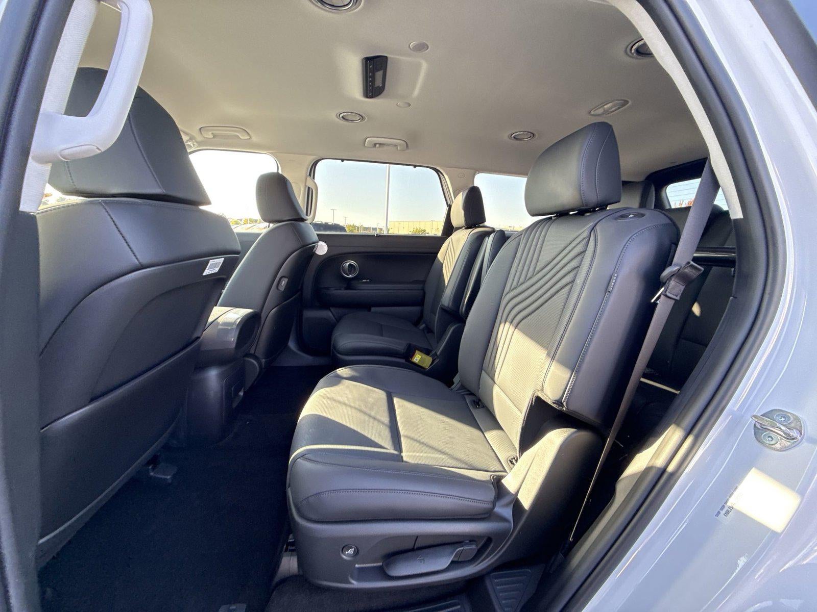 2027 Hyundai PALISADE HYBRID SEL 7 Passenger
