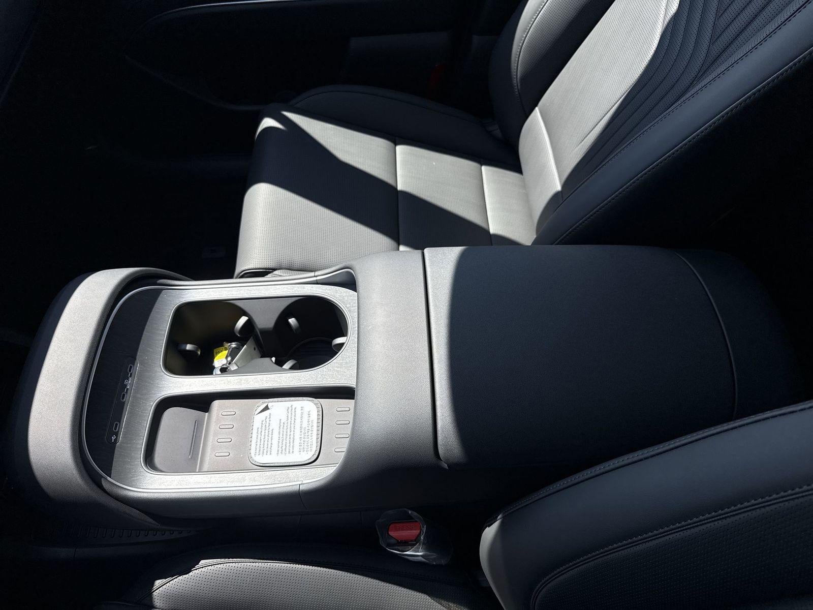 2026 Hyundai PALISADE HYBRID SEL 7 Passenger