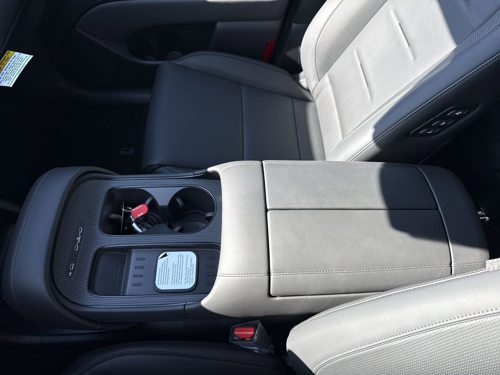 2027 Hyundai PALISADE HYBRID Calligraphy Black Ink