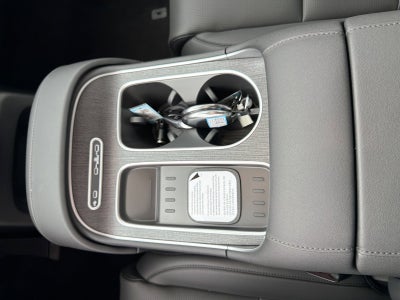 2027 Hyundai PALISADE SEL 7 Passenger