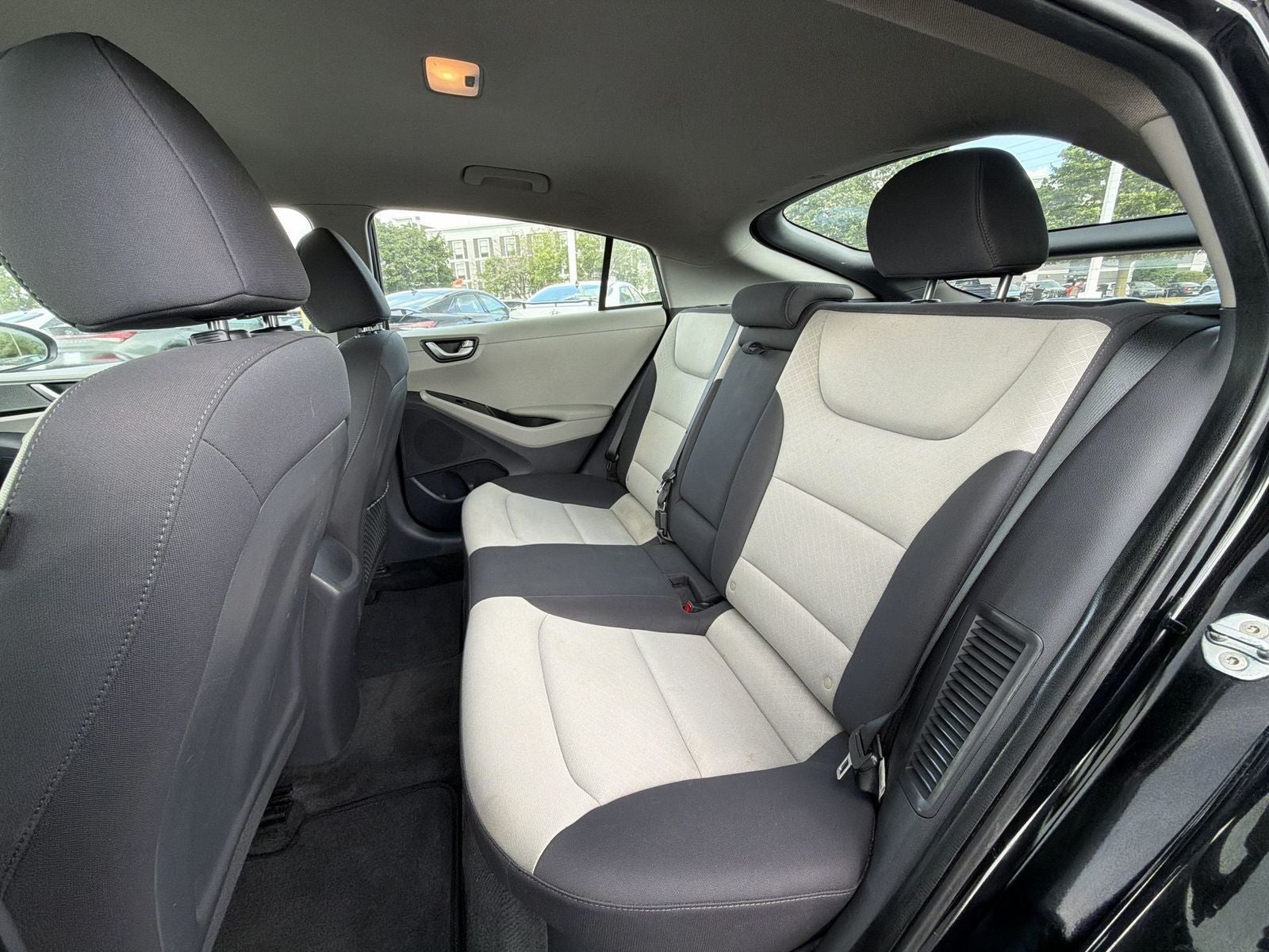 2019 Hyundai IONIQ PLUG-IN HYBRID Base