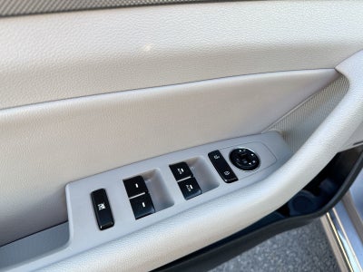 2017 Hyundai SONATA PLUG-IN HYBRID Base