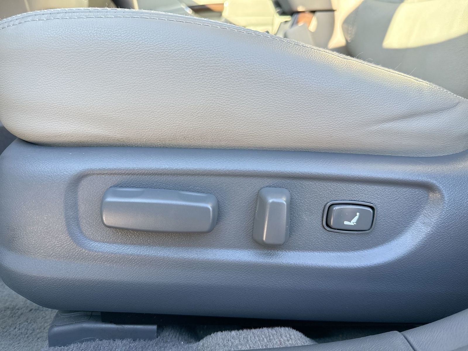 2011 Hyundai AZERA Limited