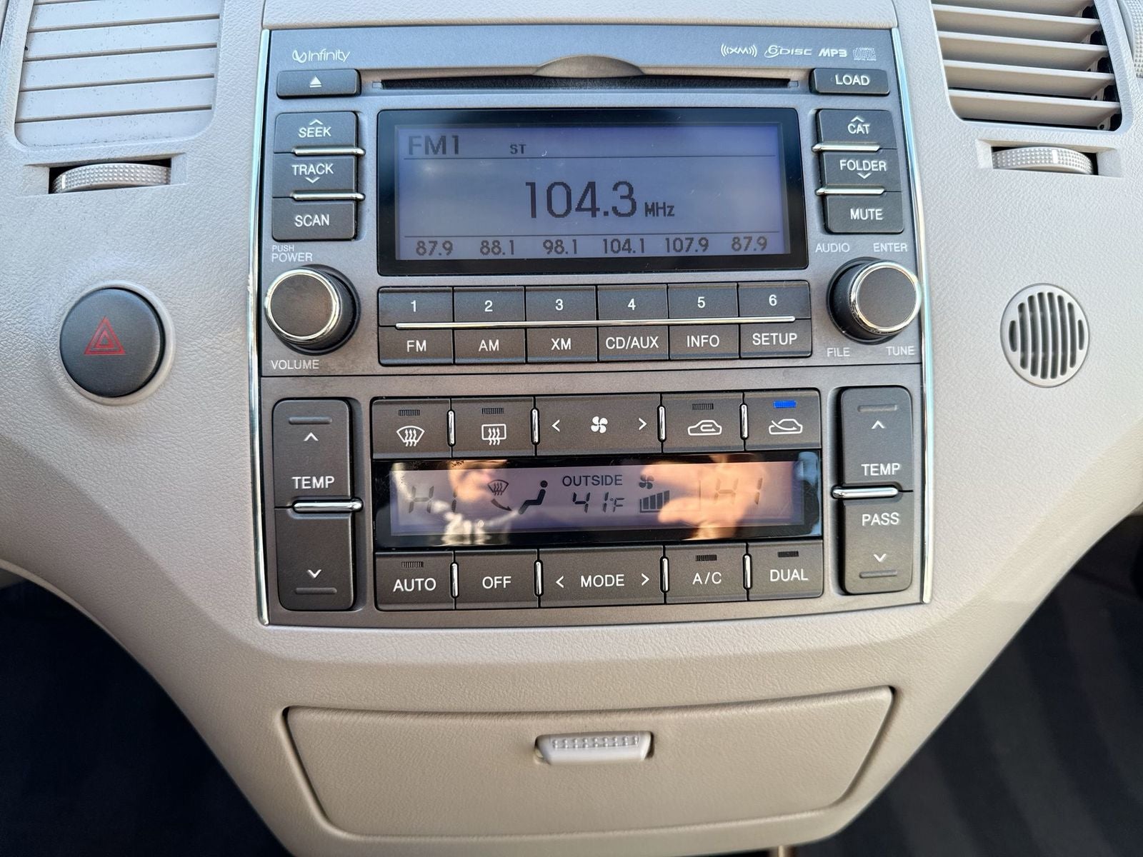 2011 Hyundai AZERA Limited