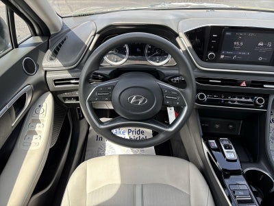 2023 Hyundai SONATA SE
