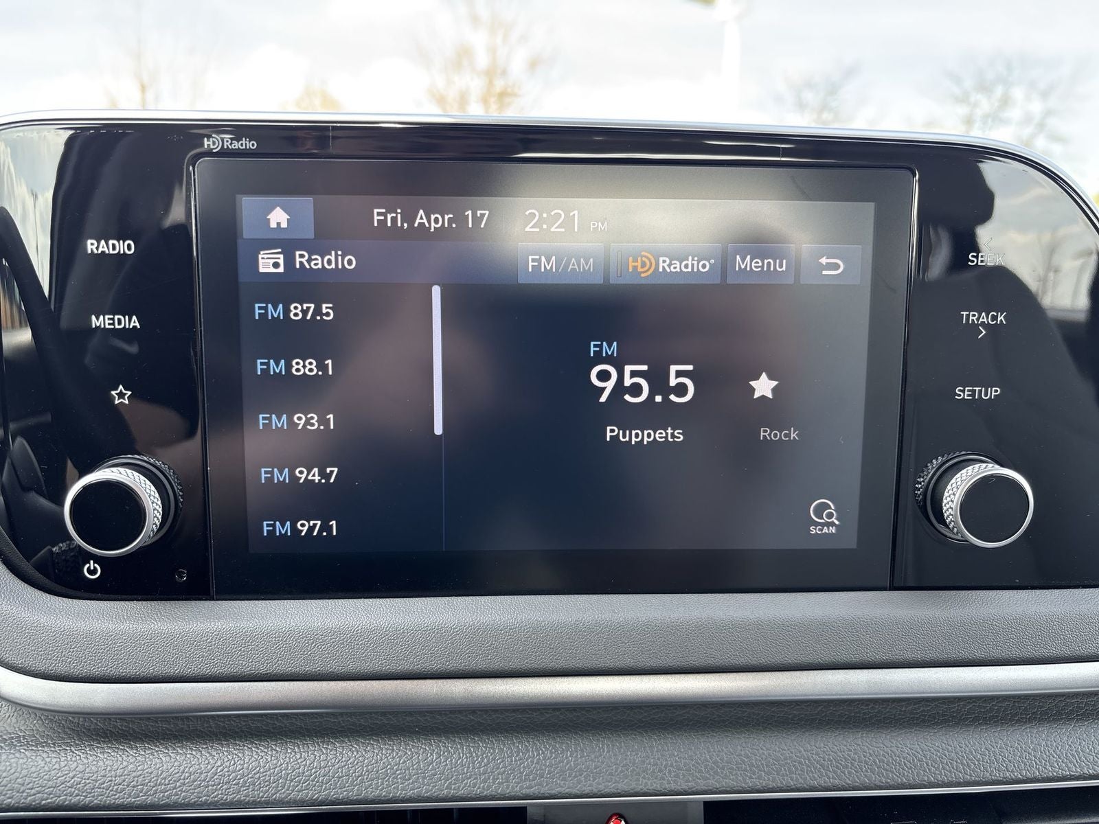 2023 Hyundai SONATA SE