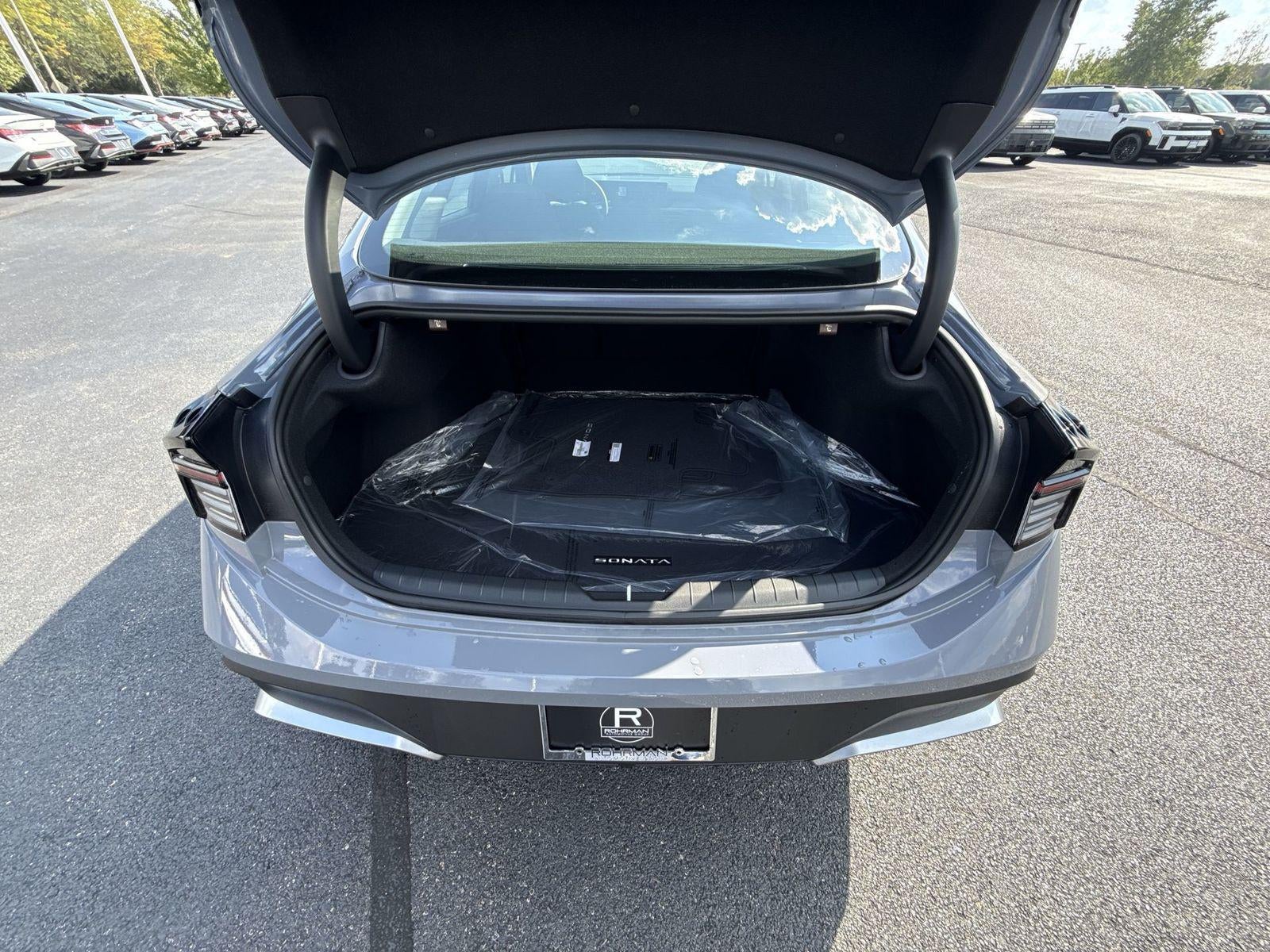 2026 Hyundai SONATA HYBRID Blue