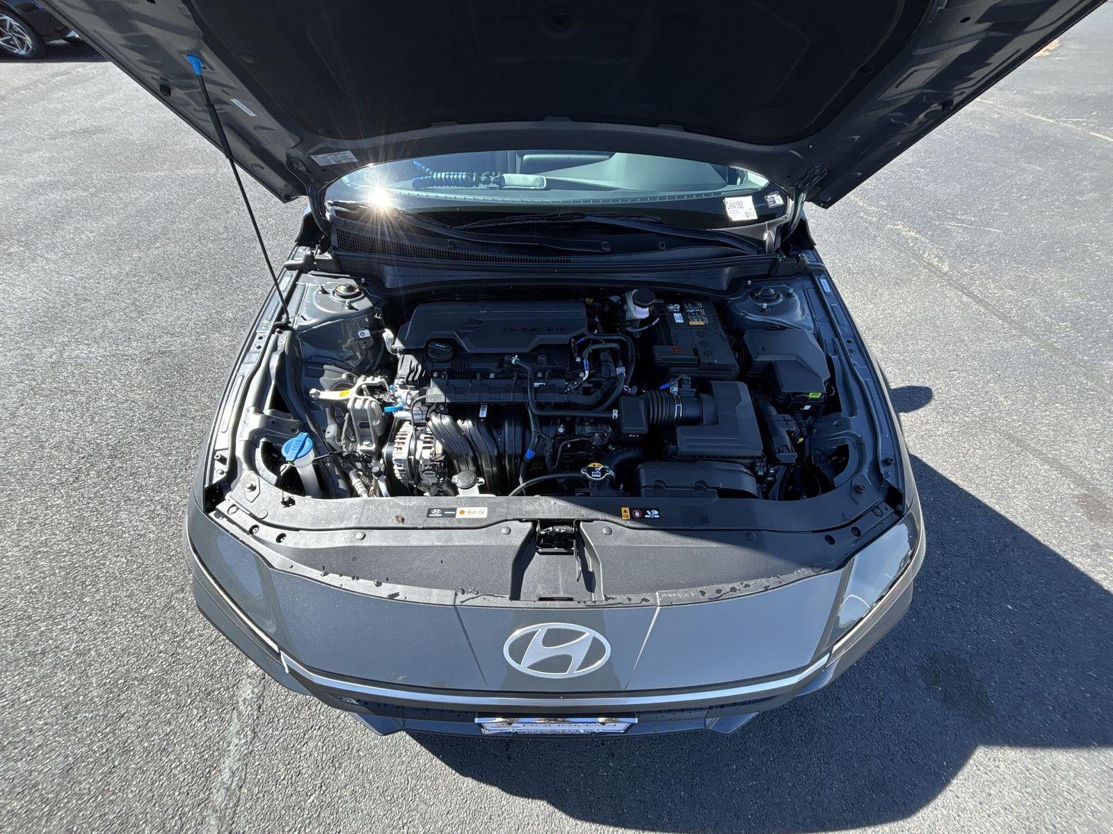 2026 Hyundai ELANTRA SE