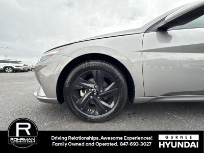 2023 Hyundai ELANTRA SEL