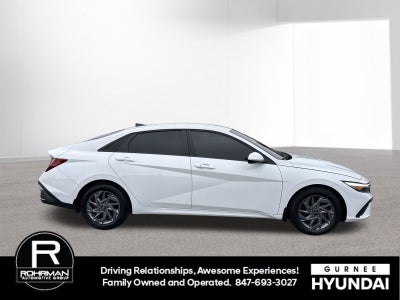 2024 Hyundai ELANTRA SEL
