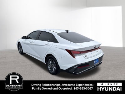 2024 Hyundai ELANTRA SEL