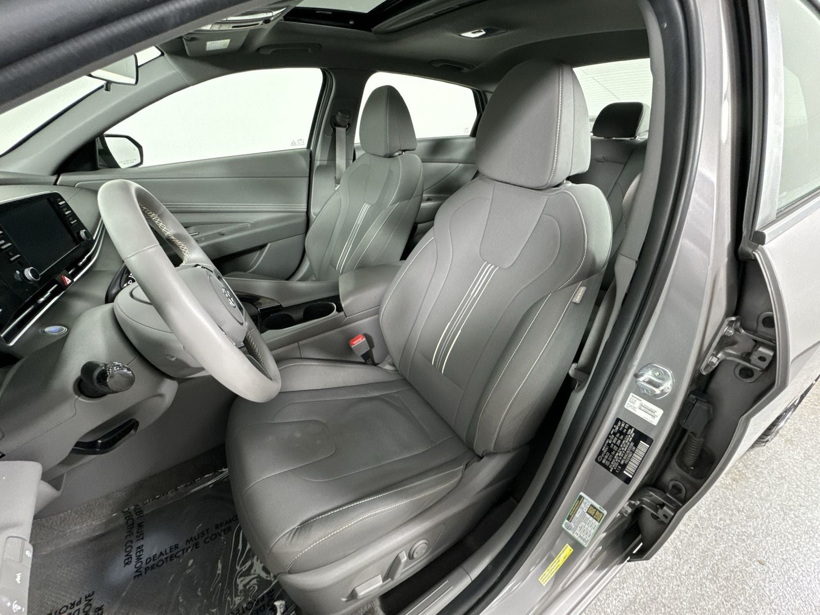 2022 Hyundai ELANTRA SEL Premium