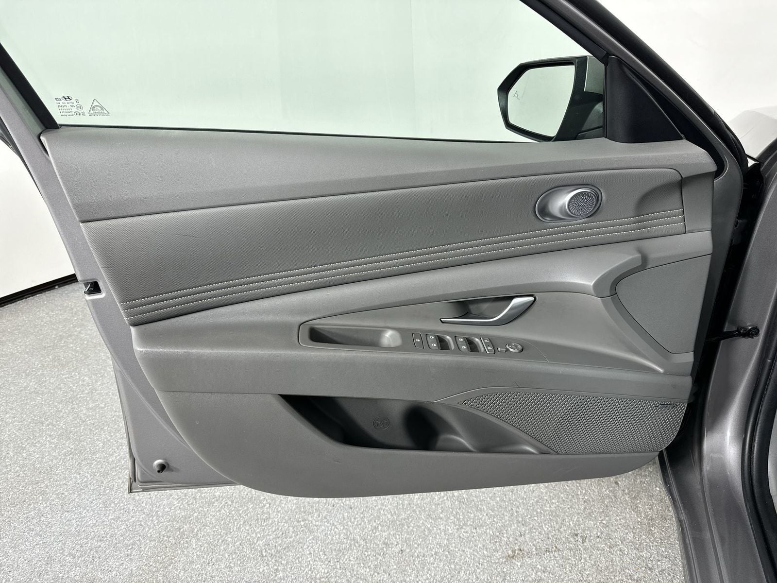 2022 Hyundai ELANTRA SEL Premium