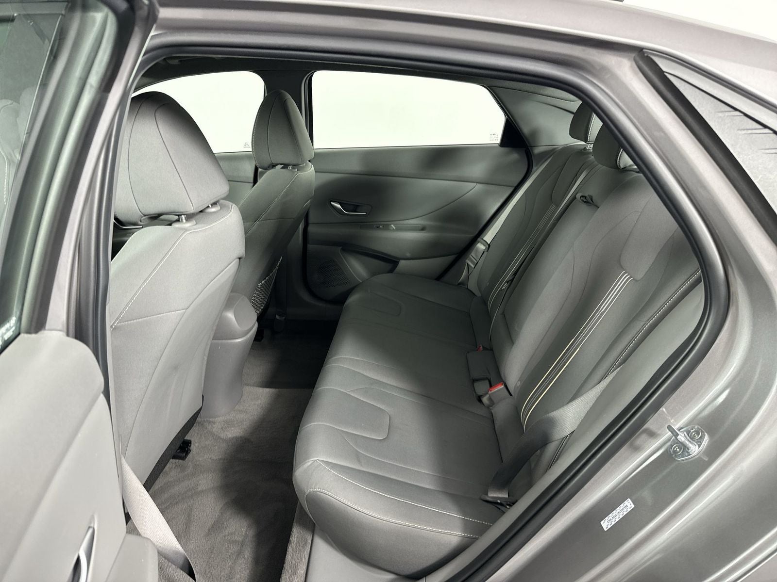 2022 Hyundai ELANTRA SEL Premium