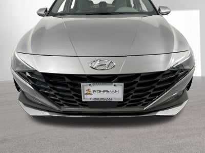 2022 Hyundai ELANTRA SEL Premium