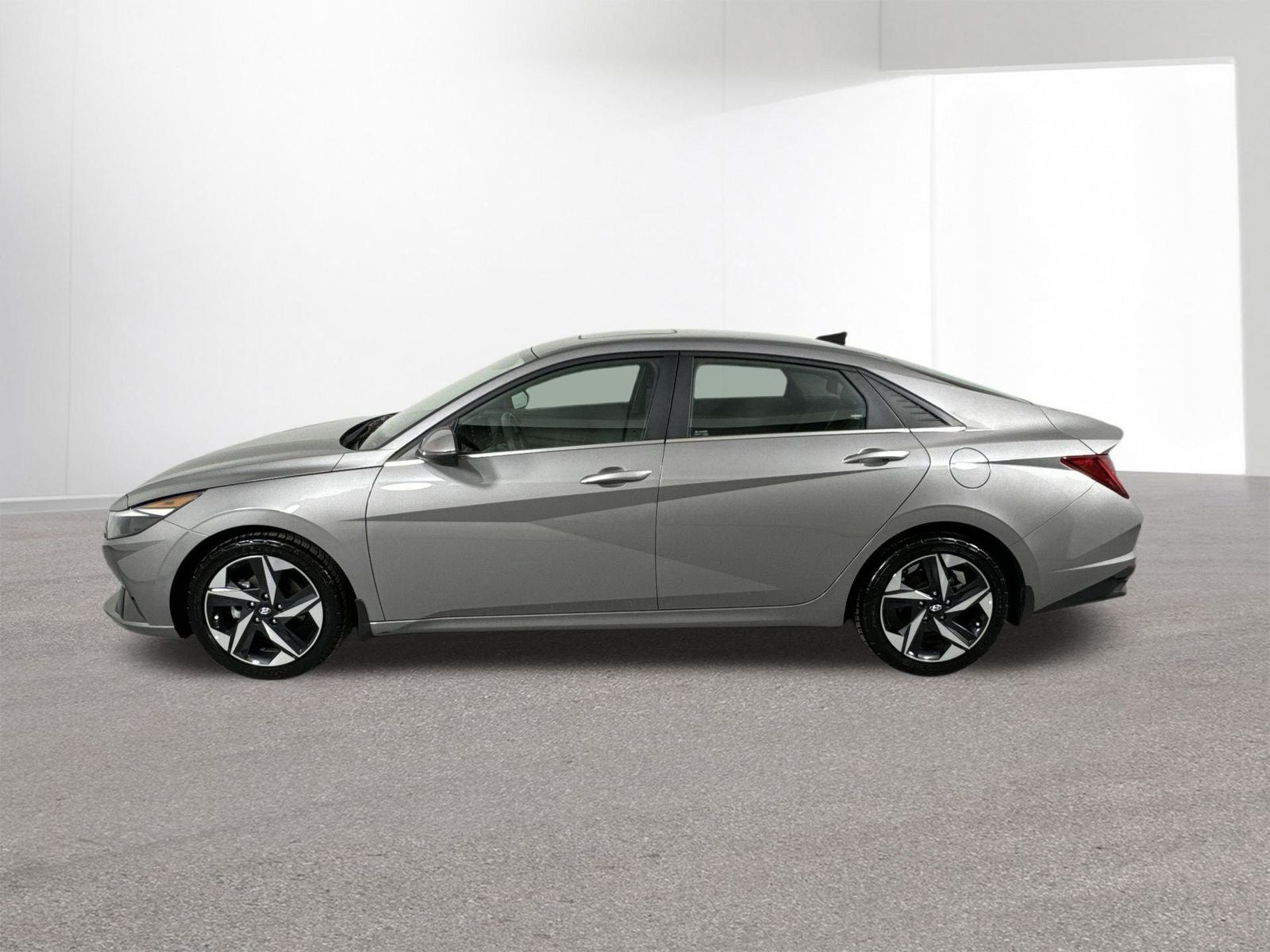 2022 Hyundai ELANTRA SEL Premium