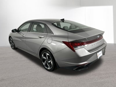 2022 Hyundai ELANTRA SEL Premium