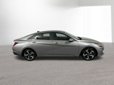 2022 Hyundai ELANTRA SEL Premium