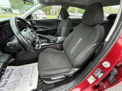 2024 Hyundai ELANTRA SEL Convenience