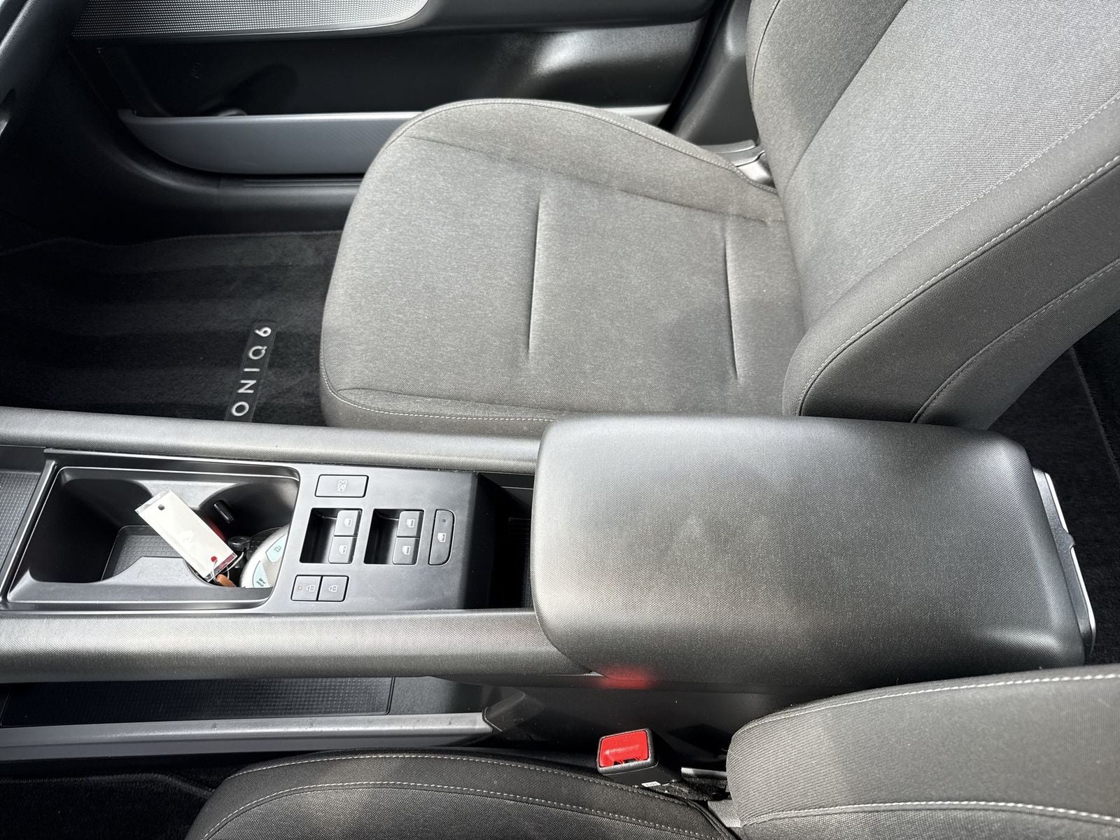 2024 Hyundai IONIQ 6 SE