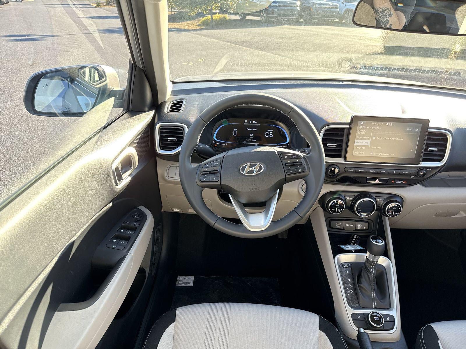 2026 Hyundai VENUE SEL