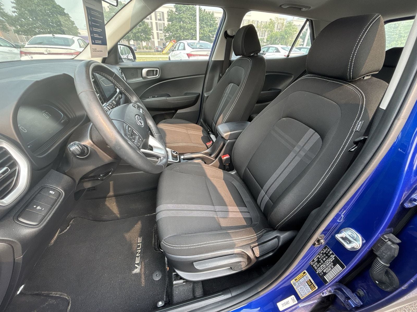 2025 Hyundai VENUE SEL
