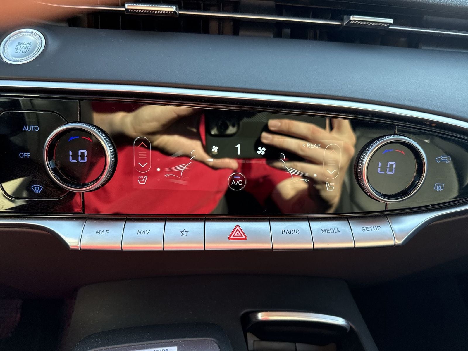 2025 Genesis GV70 2.5T