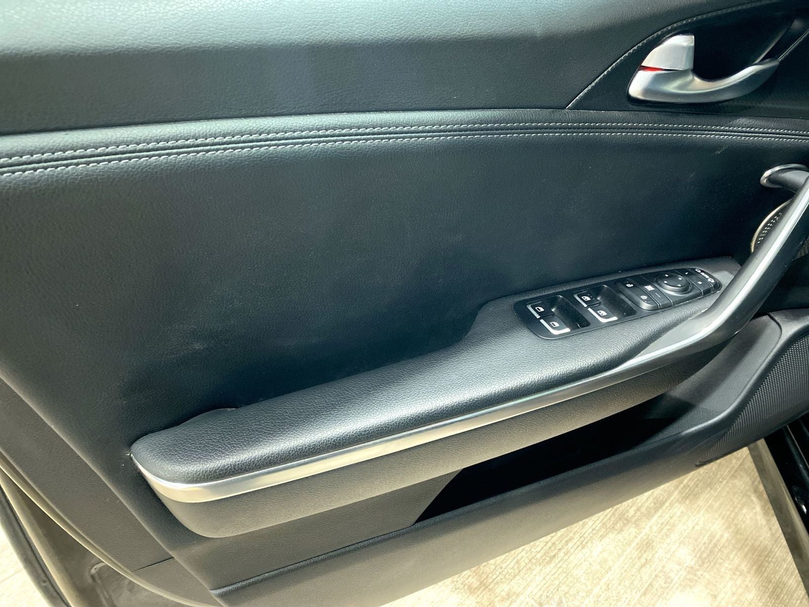 2023 Kia Stinger GT-Line Apex/Sun & Sound Package