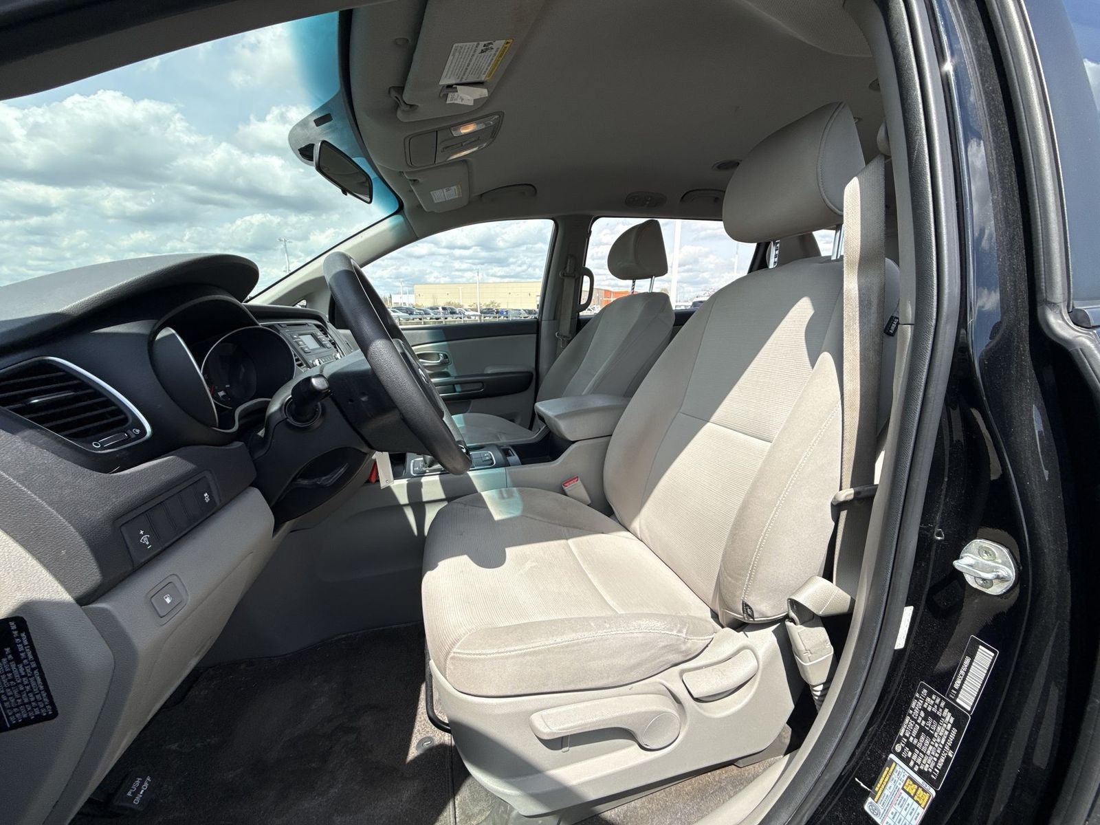 2015 Kia Sedona L