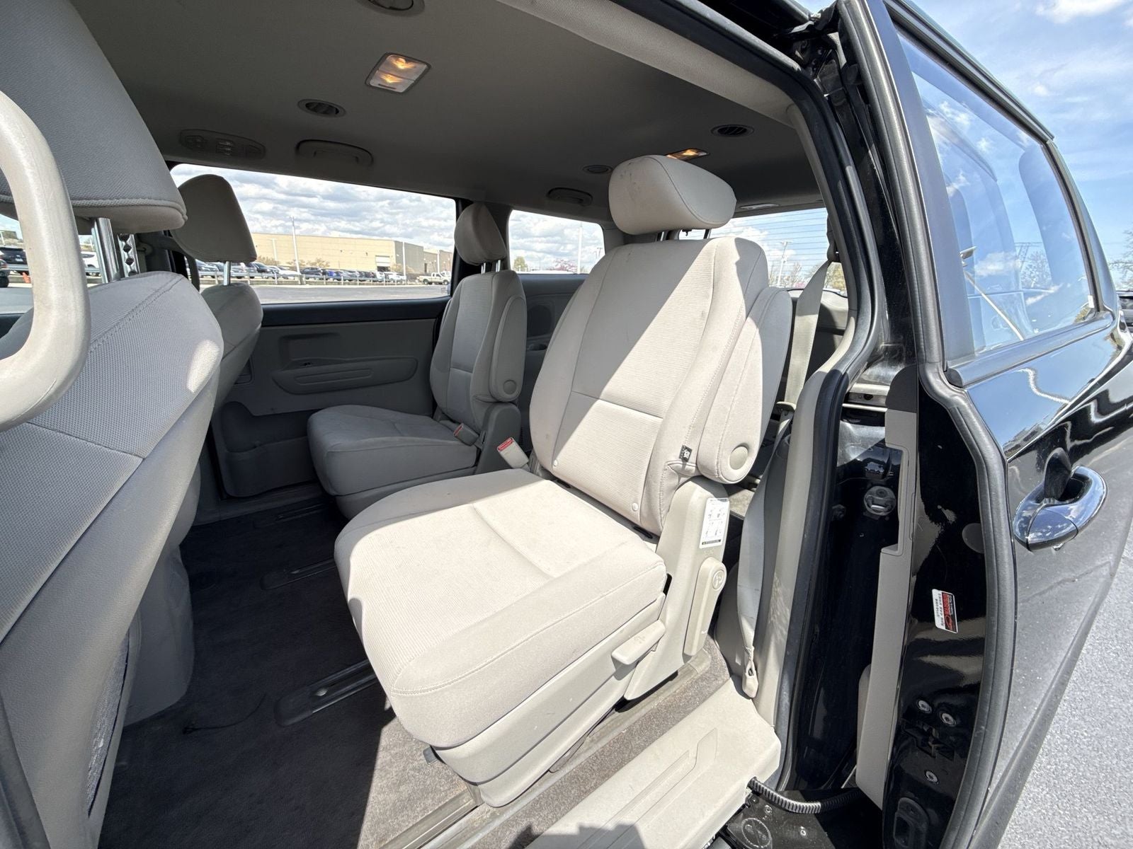 2015 Kia Sedona L
