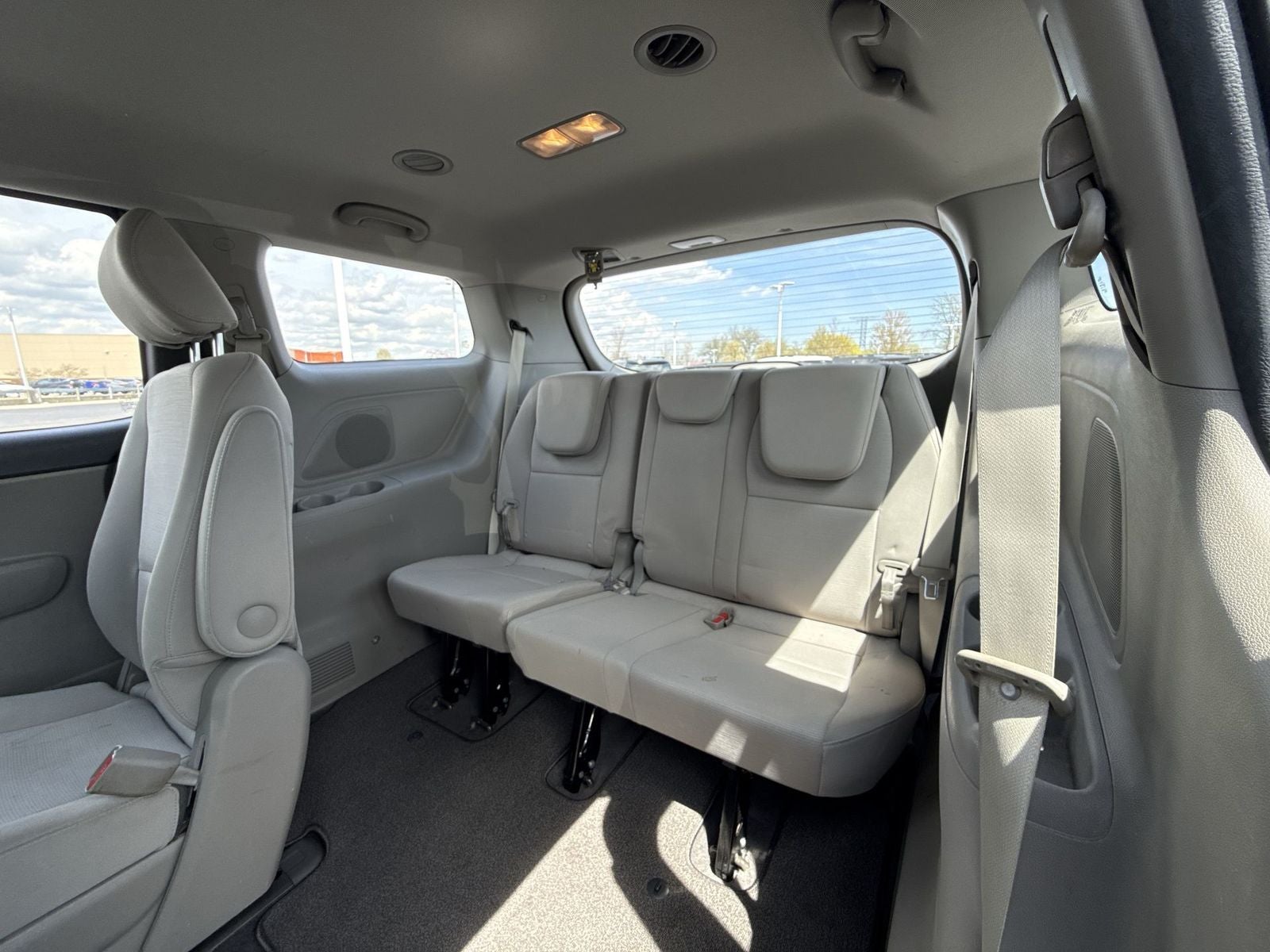 2015 Kia Sedona L