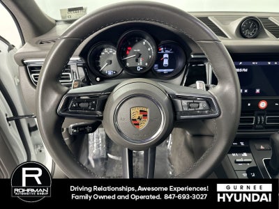 2023 Porsche Macan Base