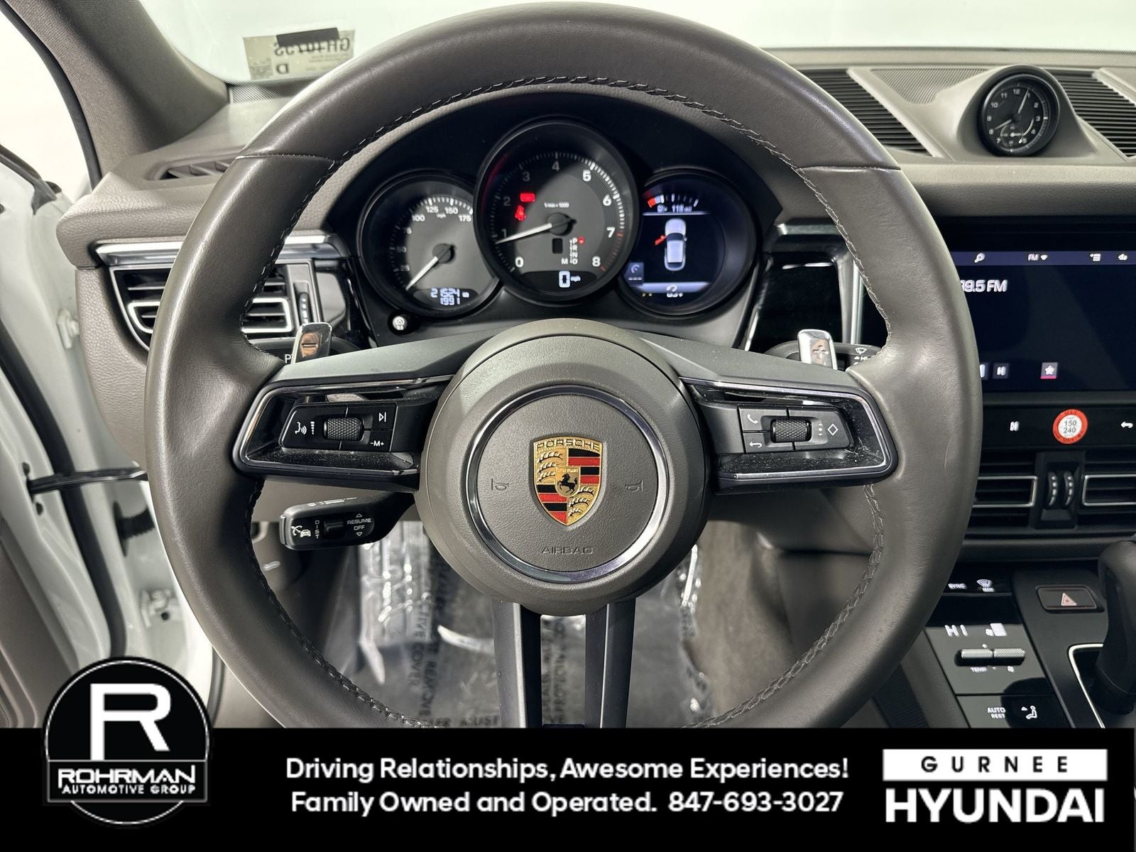 2023 Porsche Macan Base