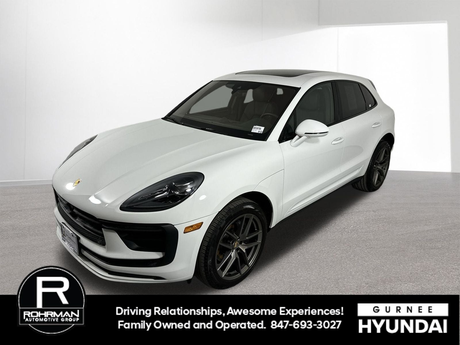 2023 Porsche Macan Base