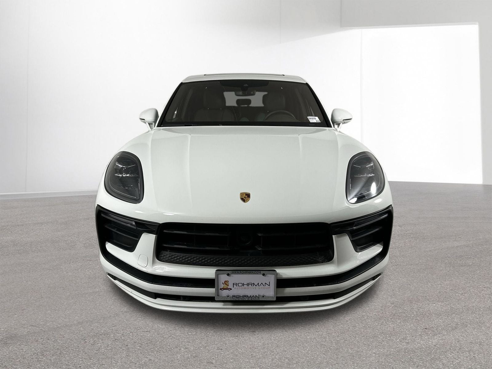 2023 Porsche Macan Base