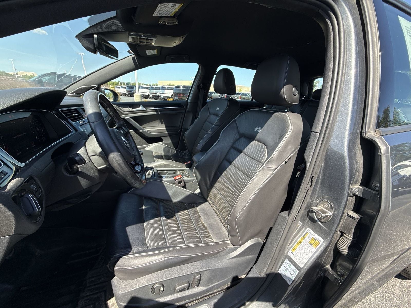 2019 Volkswagen Golf R DCC & Navigation 4Motion