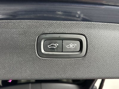 2021 Volvo XC90 Recharge Plug-In Hybrid T8 Inscription Expression 7 Passenger